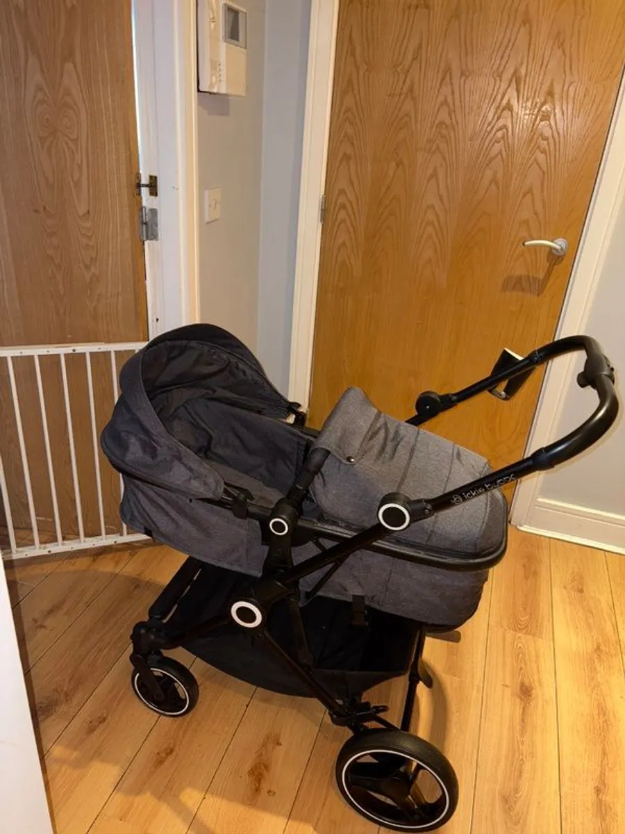 Baby pram - Image 4