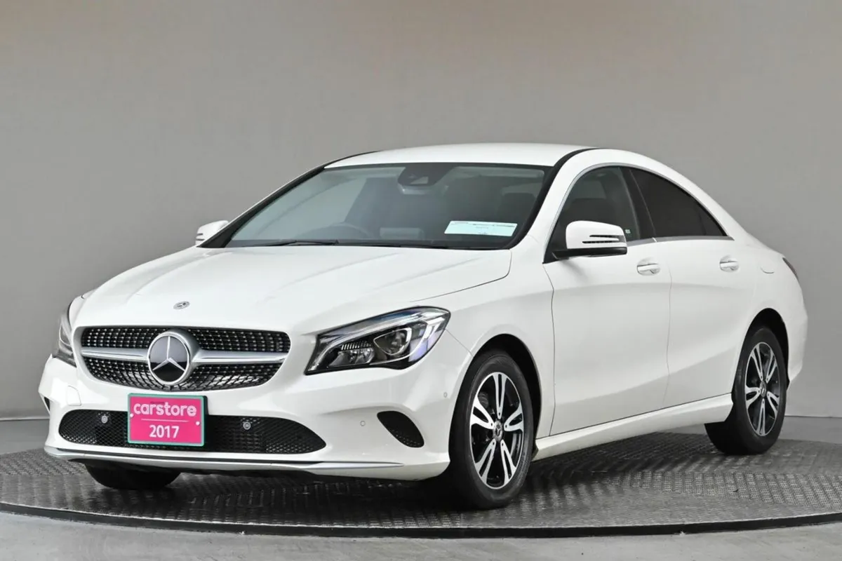 Mercedes-Benz CLA CLA 180 4DR COUPE **HALF LEATHER - Image 3