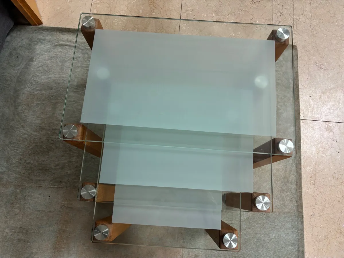 Nest of 3 coffee/side tables - Image 4