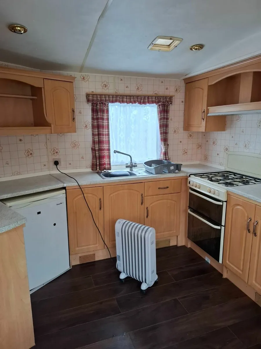 Mobile Home - Image 2