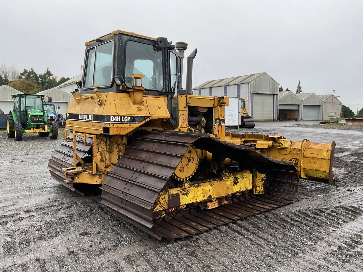 Caterpillar D4H LPG Series 3 Dozer For Auction - Image 3