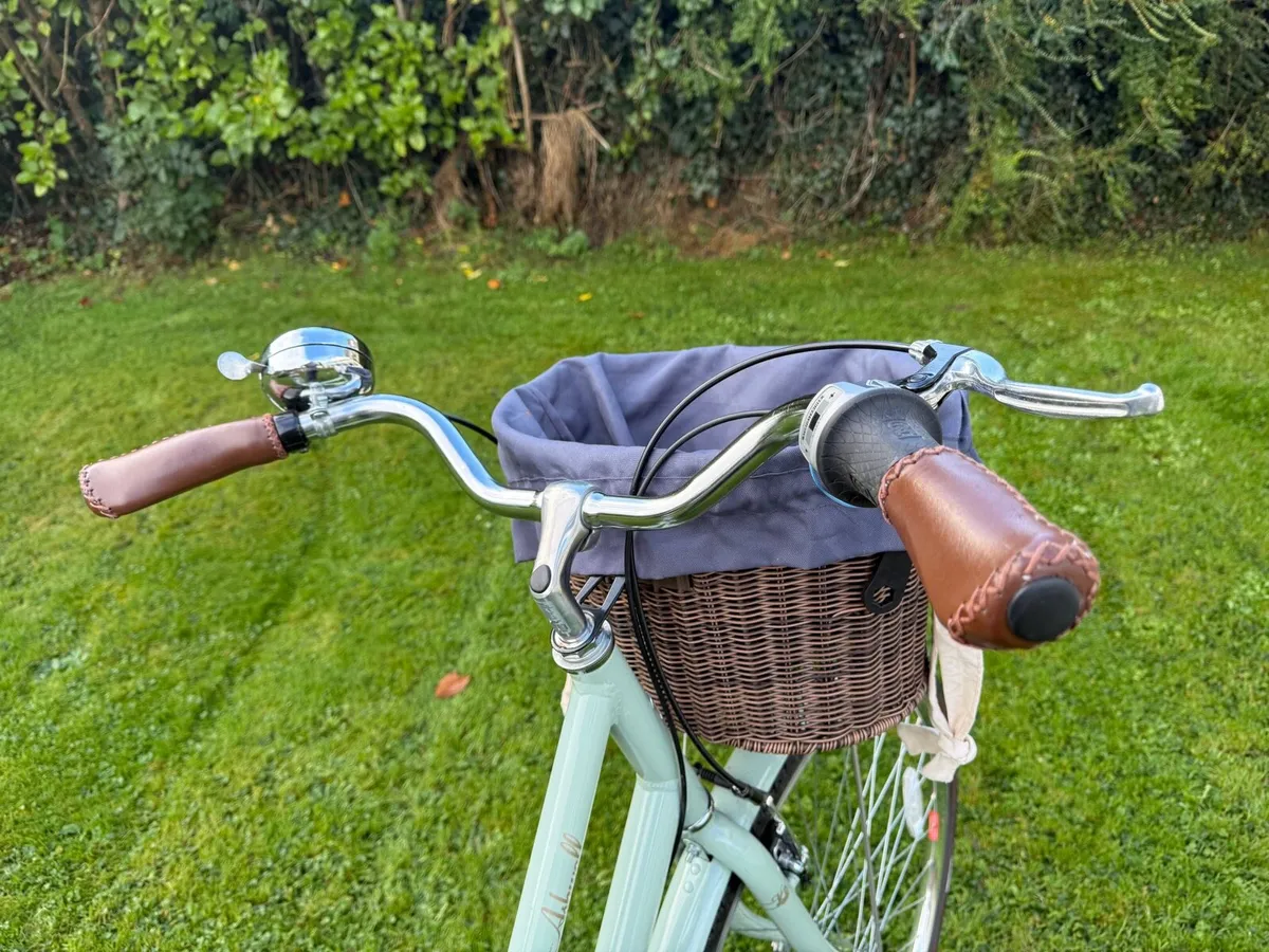 Pendleton Ashwell Classic , Dutch style bicycle , - Image 4