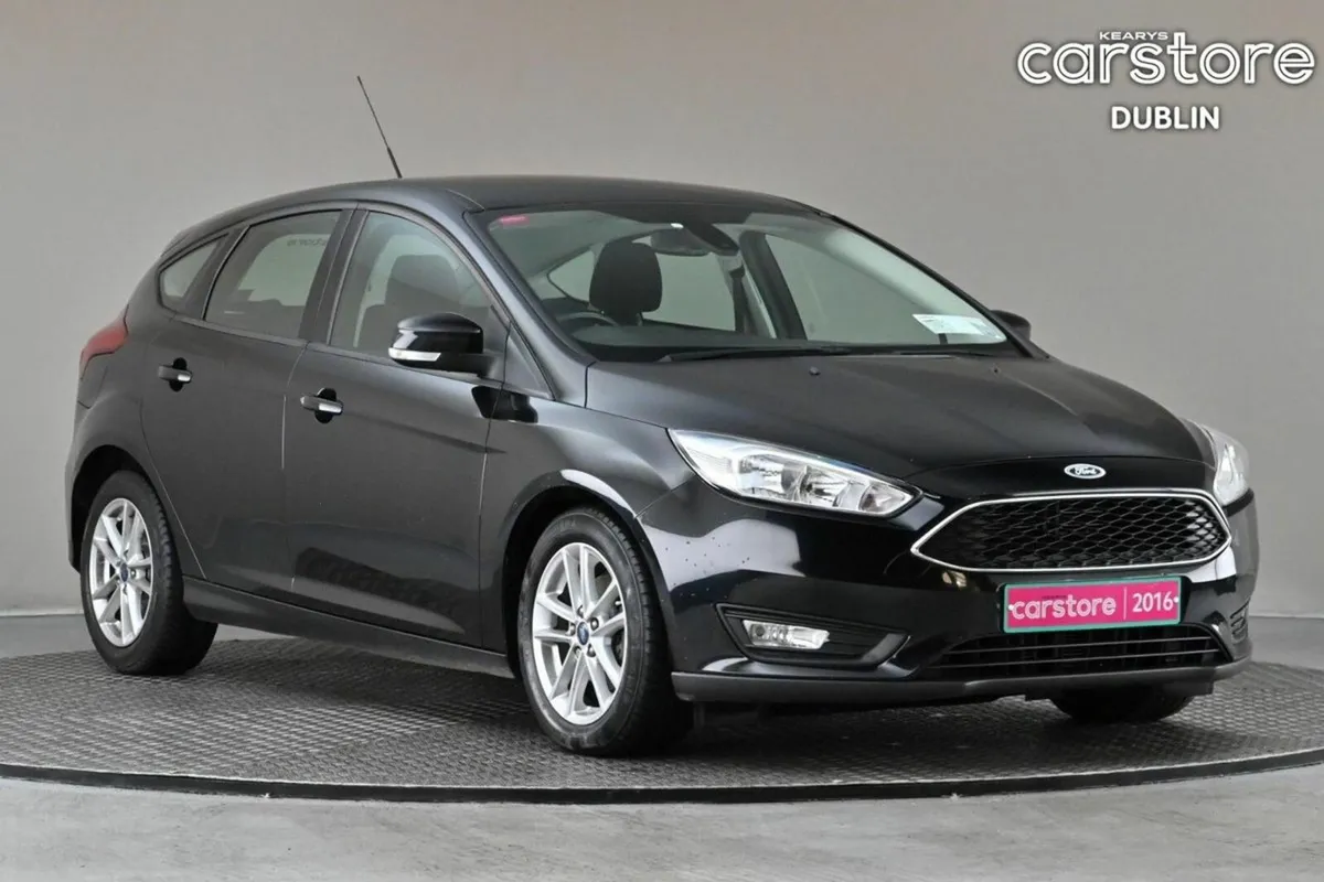 Ford Focus  1.0 STYLE ECOBOOST TURBO 100BHP 5SPD - Image 1