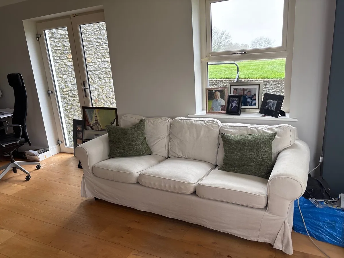 Cream three seater couch - Image 3