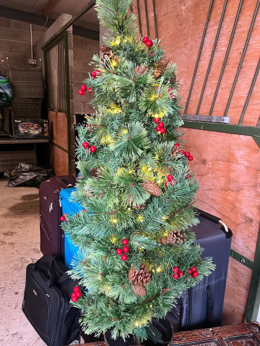 Christmas tree - Image 3