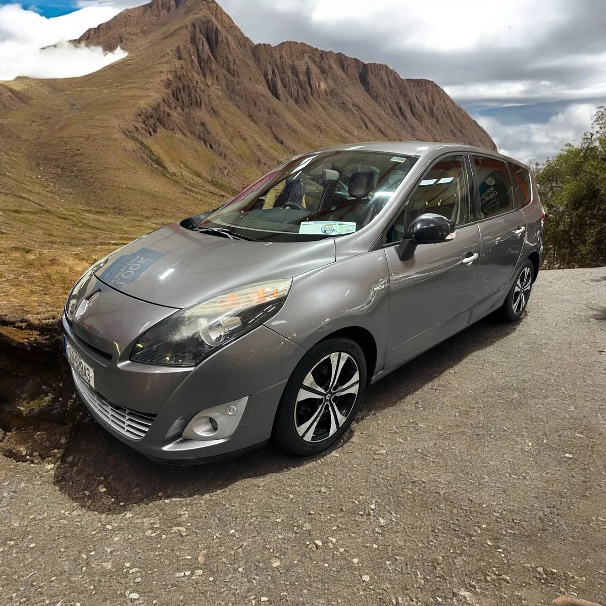 Renault Grand Scenic 2011 - Image 1