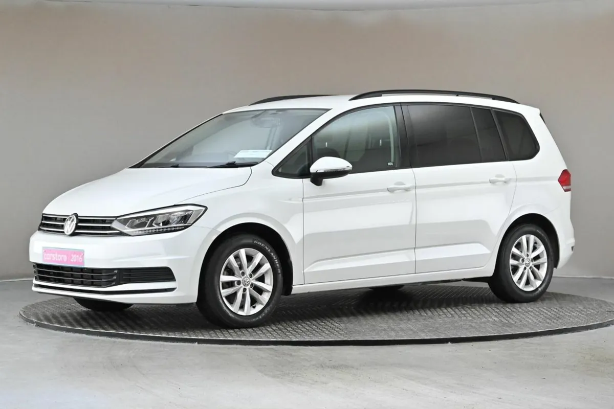 Volkswagen Touran 1.4 TSI DSG TRENDLINE**REVERSE C - Image 4