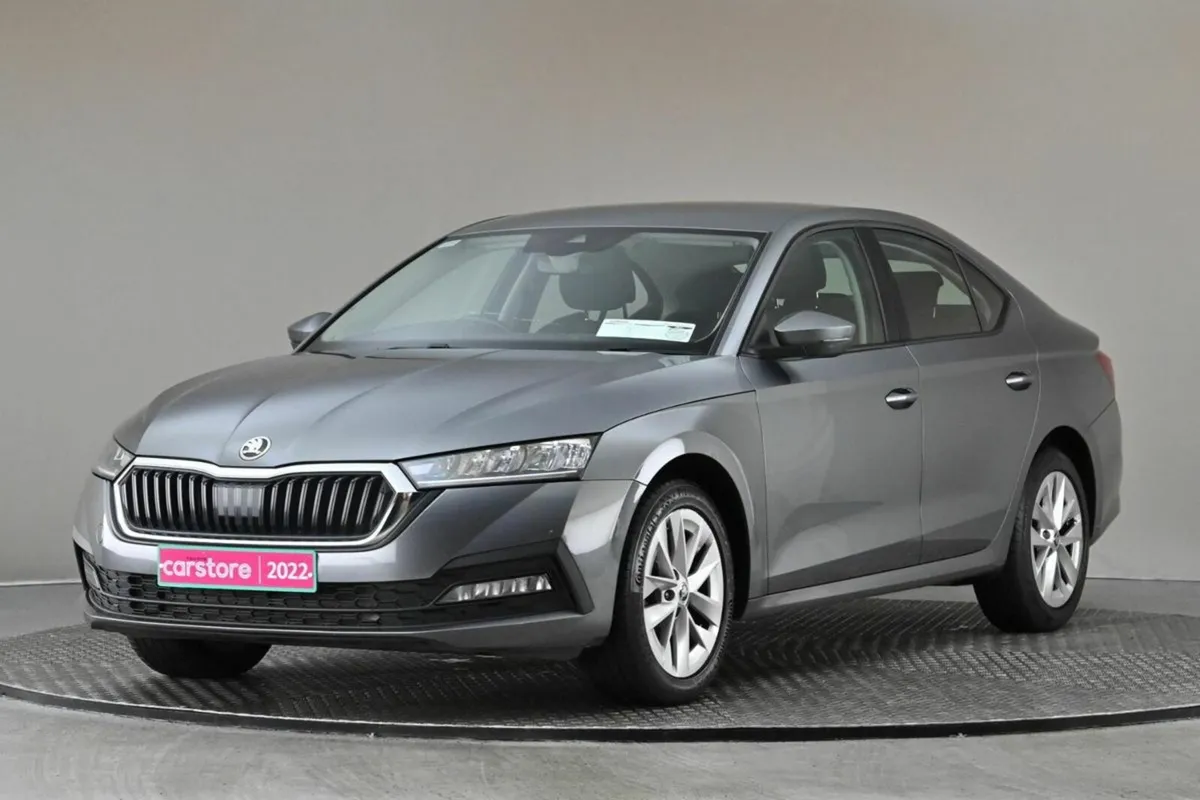Skoda Octavia AMBITION 2.0TDI 6SPD 115BHP 5DR**ALL - Image 3
