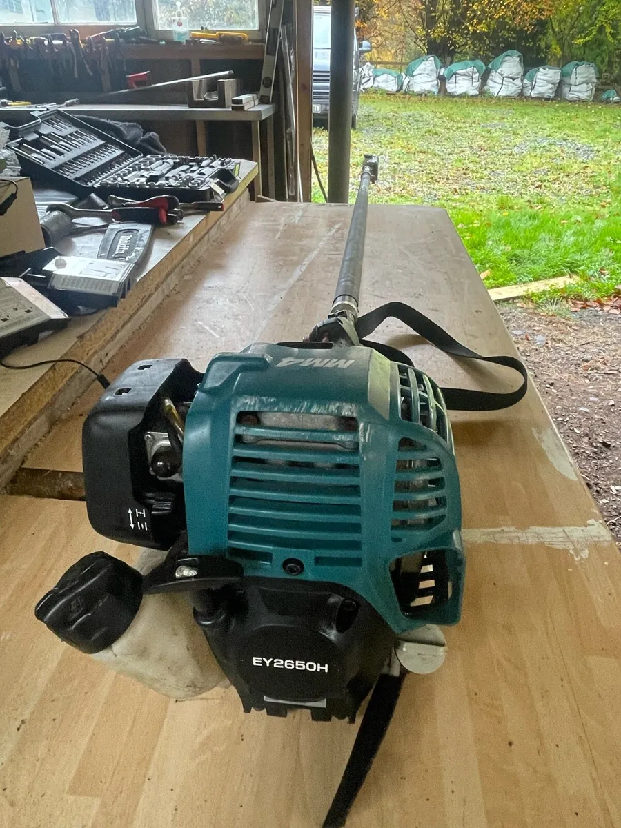 Makita Telescopic Pole Saw / Arborist Saw - Image 2