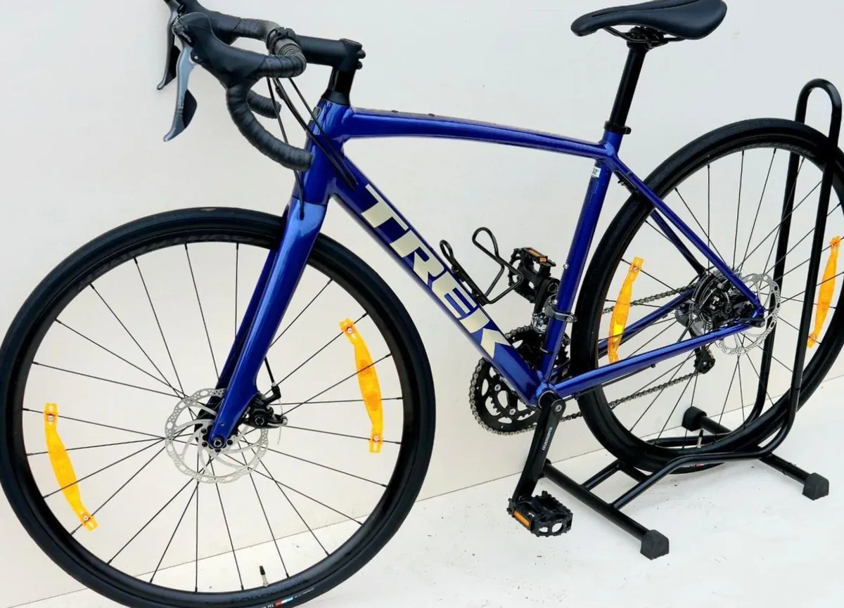 Trek DOMANE 2 race road Bike (like new) - Image 4