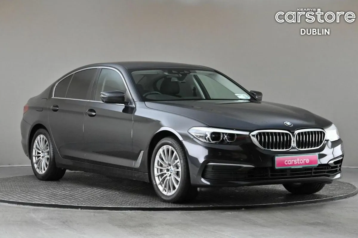 BMW 5-Series 2.0 530E SE PLUG-IN G30 **360 PARK CA - Image 1