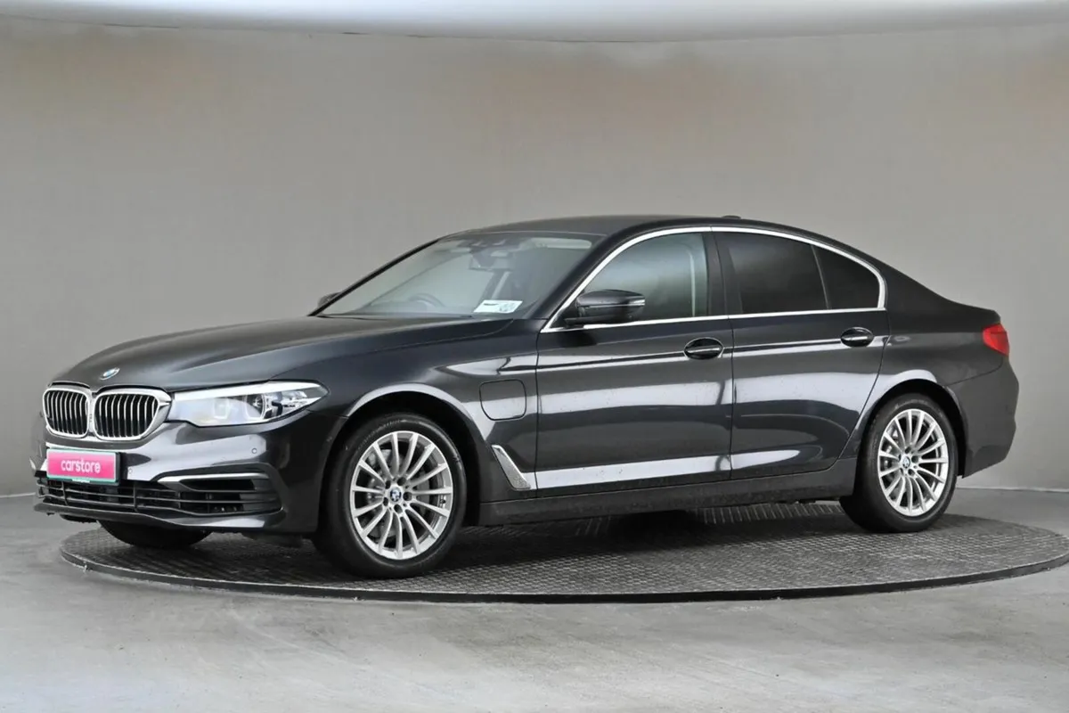 BMW 5-Series 2.0 530E SE PLUG-IN G30 **360 PARK CA - Image 4
