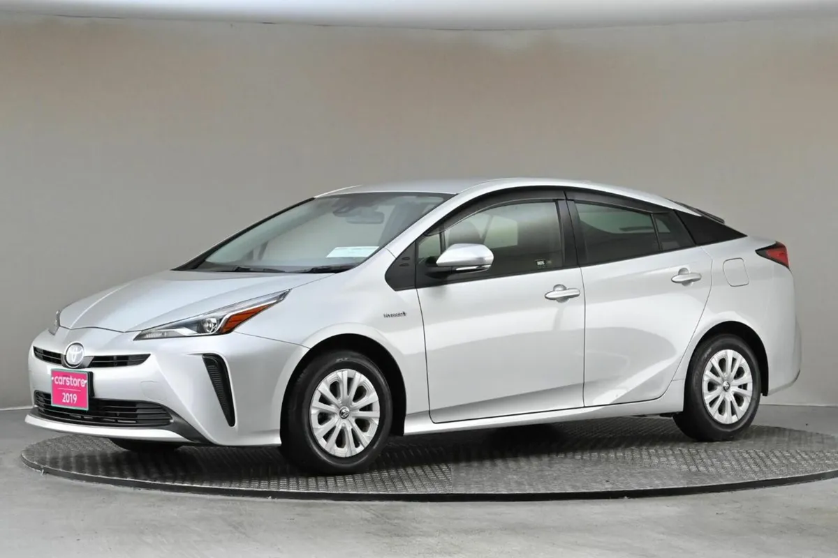 Toyota Prius 1.8 HYBRID FACE LIFT MODEL**REVERSE C - Image 4