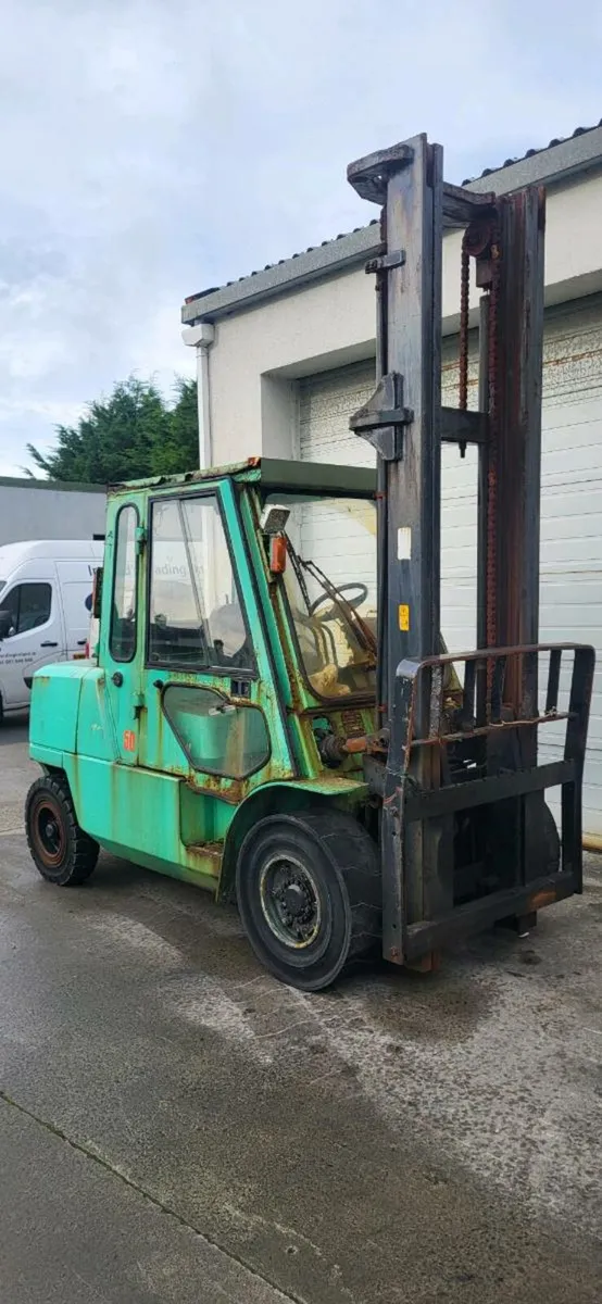 5 ton diesel Mitsubishi forklift - Image 1