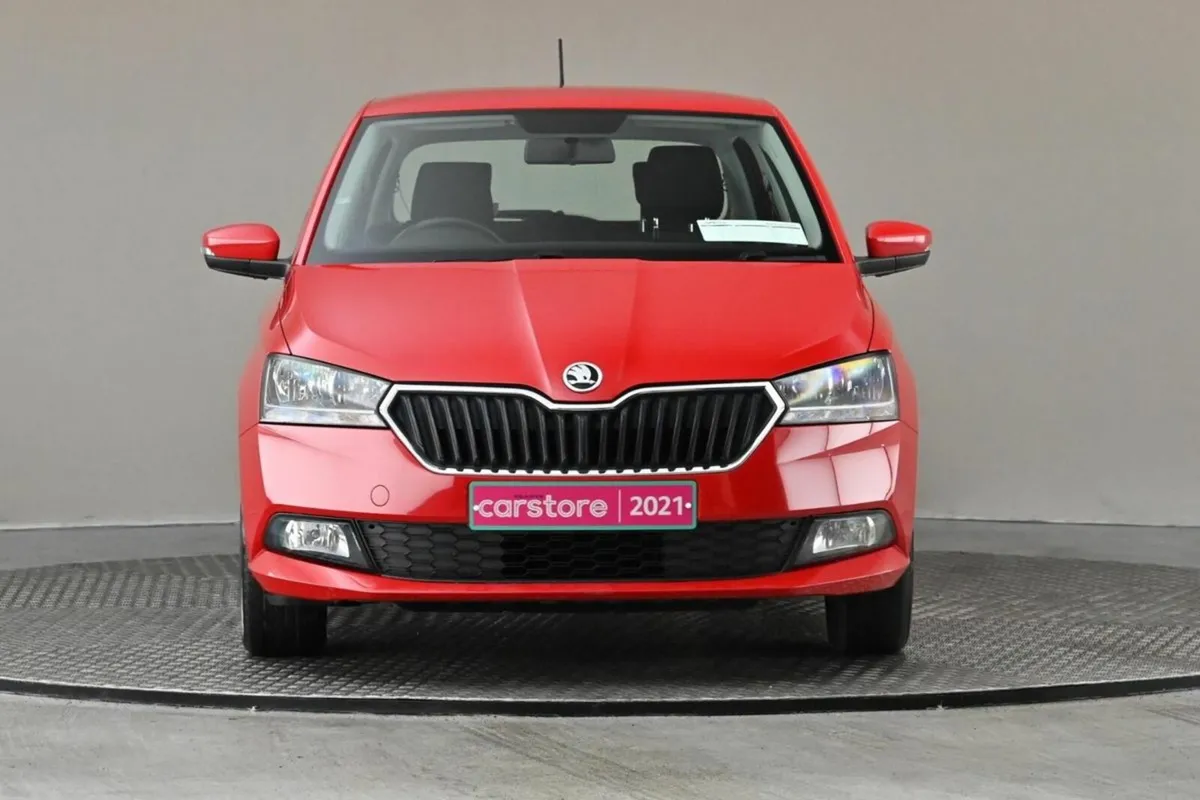 Skoda Fabia AMBITION 1.0MPI 60BHP 5SPD **APPLE CAR - Image 2