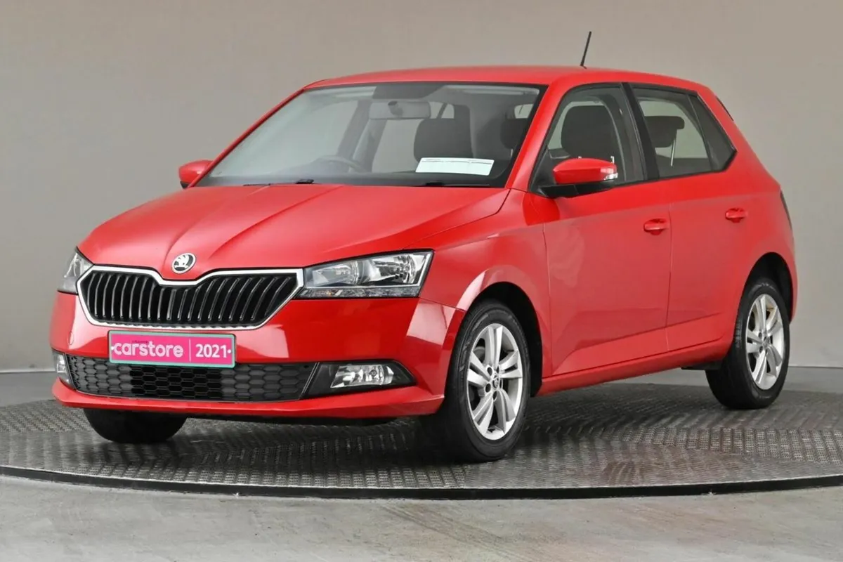Skoda Fabia AMBITION 1.0MPI 60BHP 5SPD **APPLE CAR - Image 3