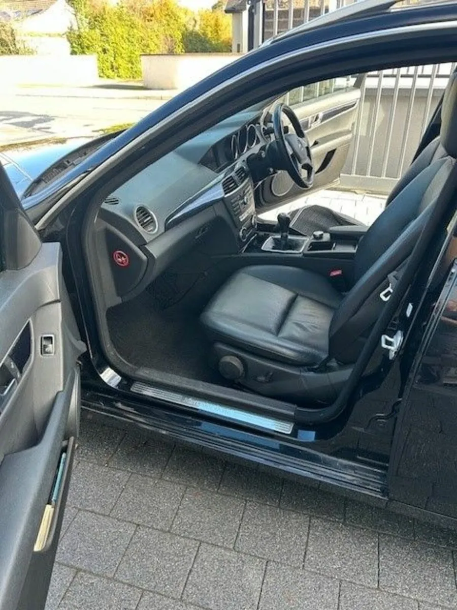 Mercedes-Benz C-Class 2013 - Image 4