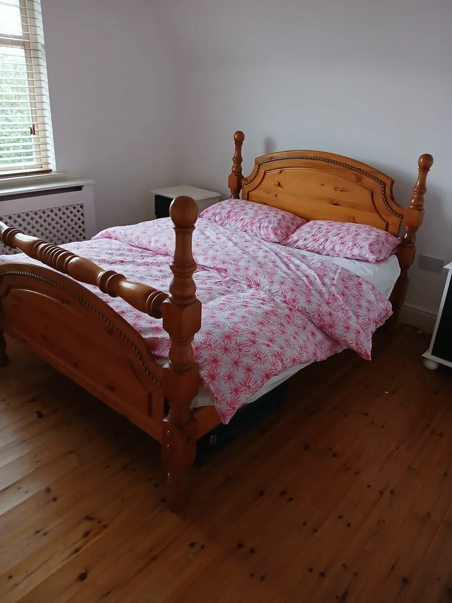Double bed 4ft 6" - Image 1