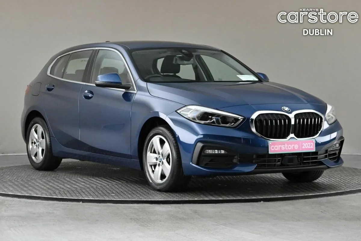 BMW 1-Series 118i AUTO **REVERSE CAMERA**PARKING S - Image 1