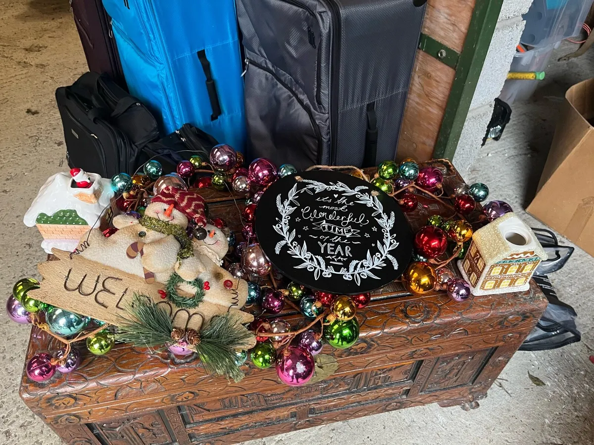 Christmas decorations - Image 1