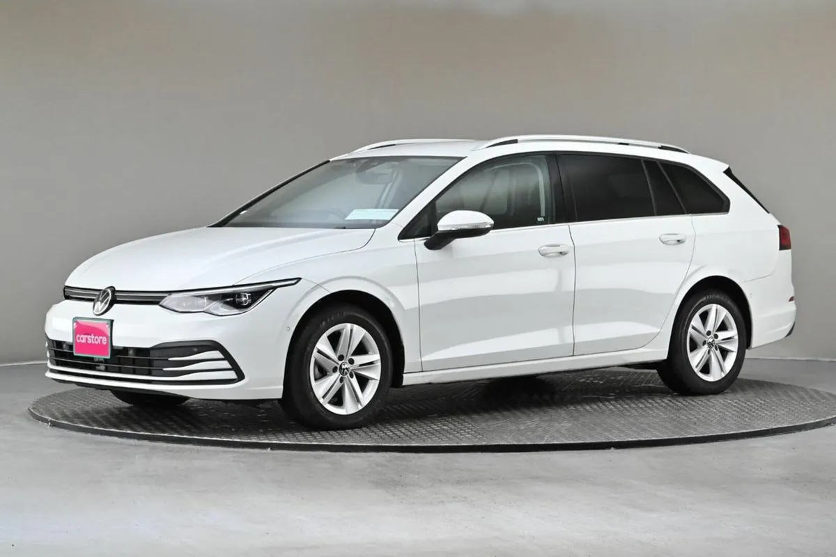 Volkswagen Golf 1.0 eTSI DSG MK8 VARIANT MILD-HYBR - Image 4