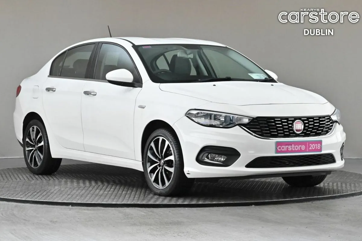 Fiat Tipo 1.3 95BHP 5SPD LOUNGE **SAT NAV**REVERSE - Image 1