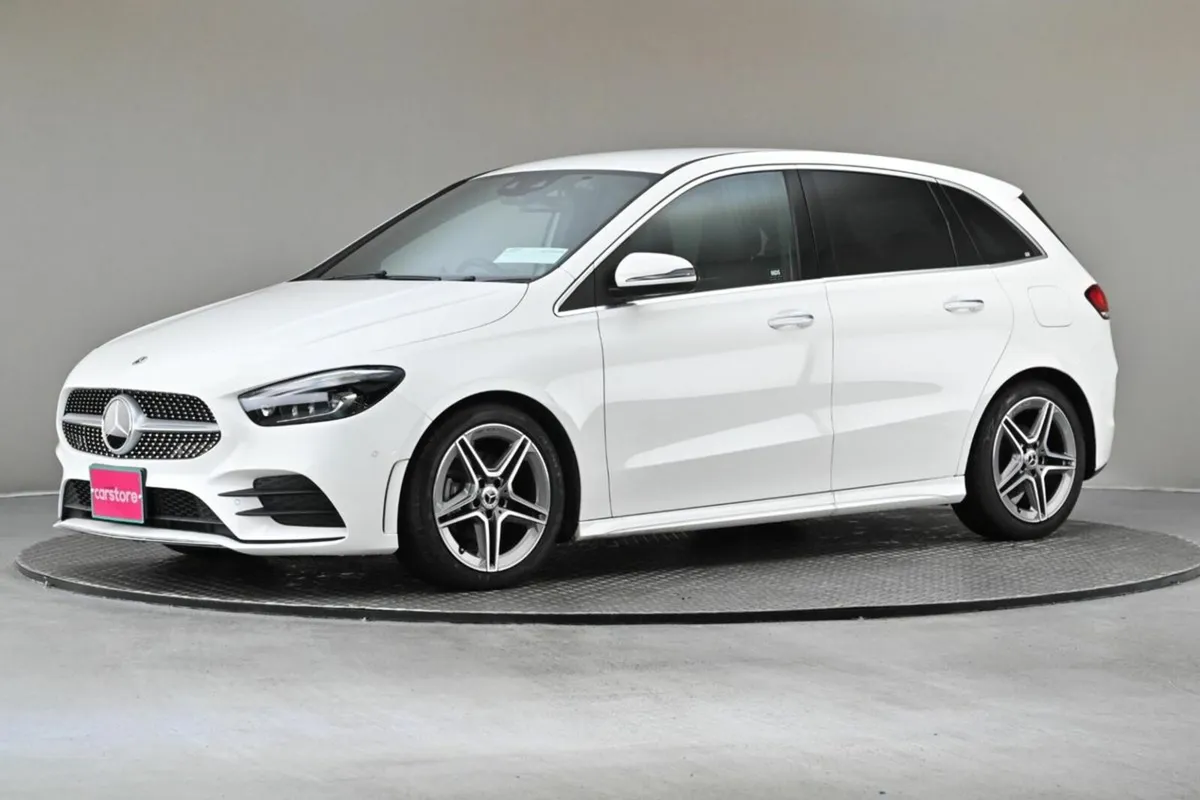 Mercedes-Benz B-Class B180 1.3 AMG LINE EDITION (P - Image 4