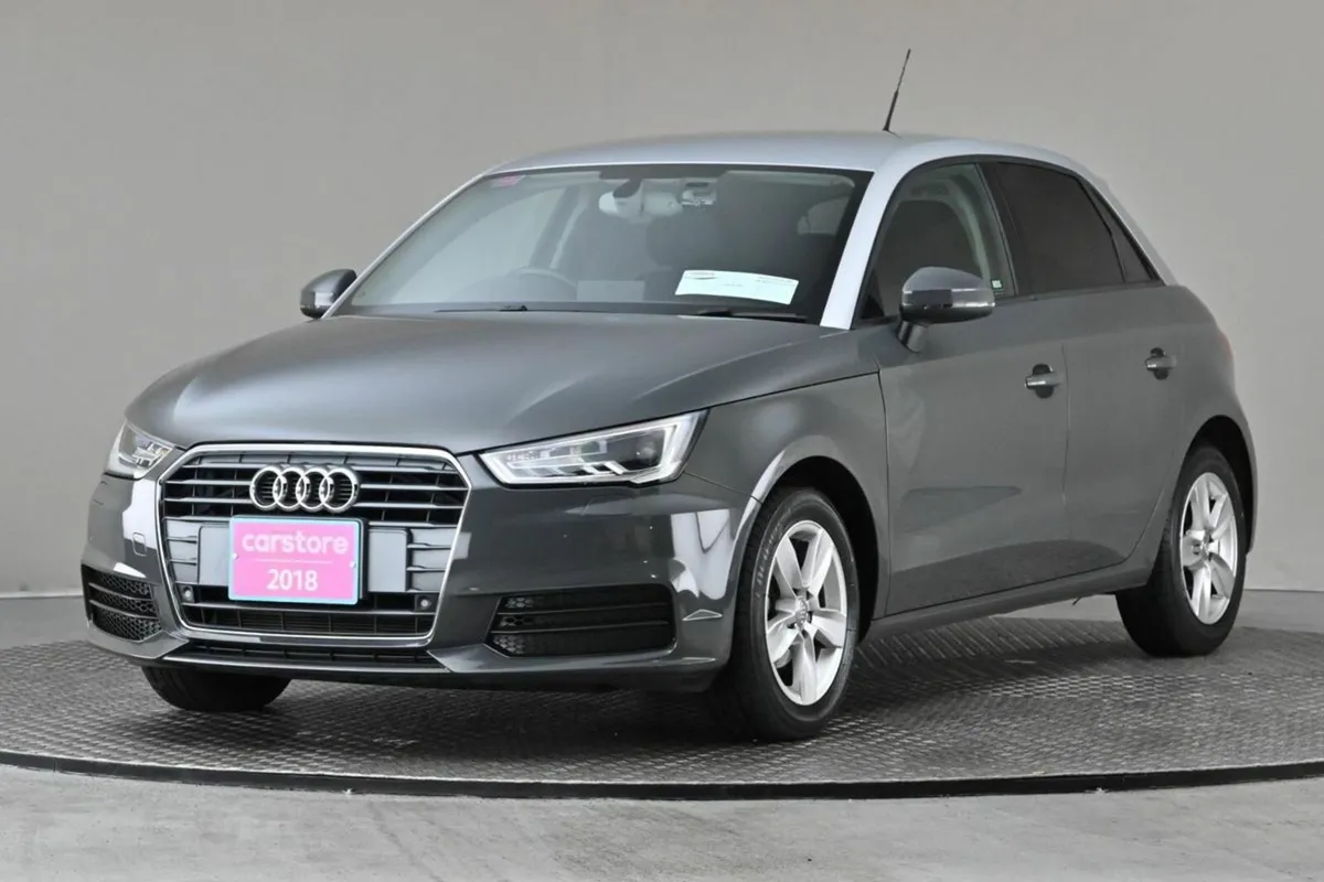 Audi A1 1.0TFSI 95HP S-TRONIC 5DR **TWO TONE ROOF* - Image 3
