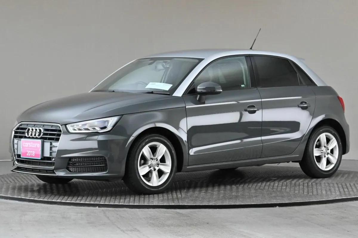 Audi A1 1.0TFSI 95HP S-TRONIC 5DR **TWO TONE ROOF* - Image 4
