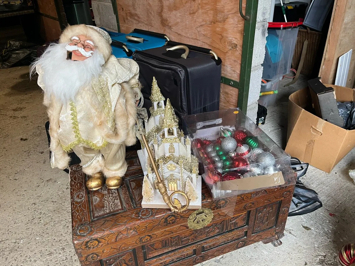 Christmas decorations - Image 1