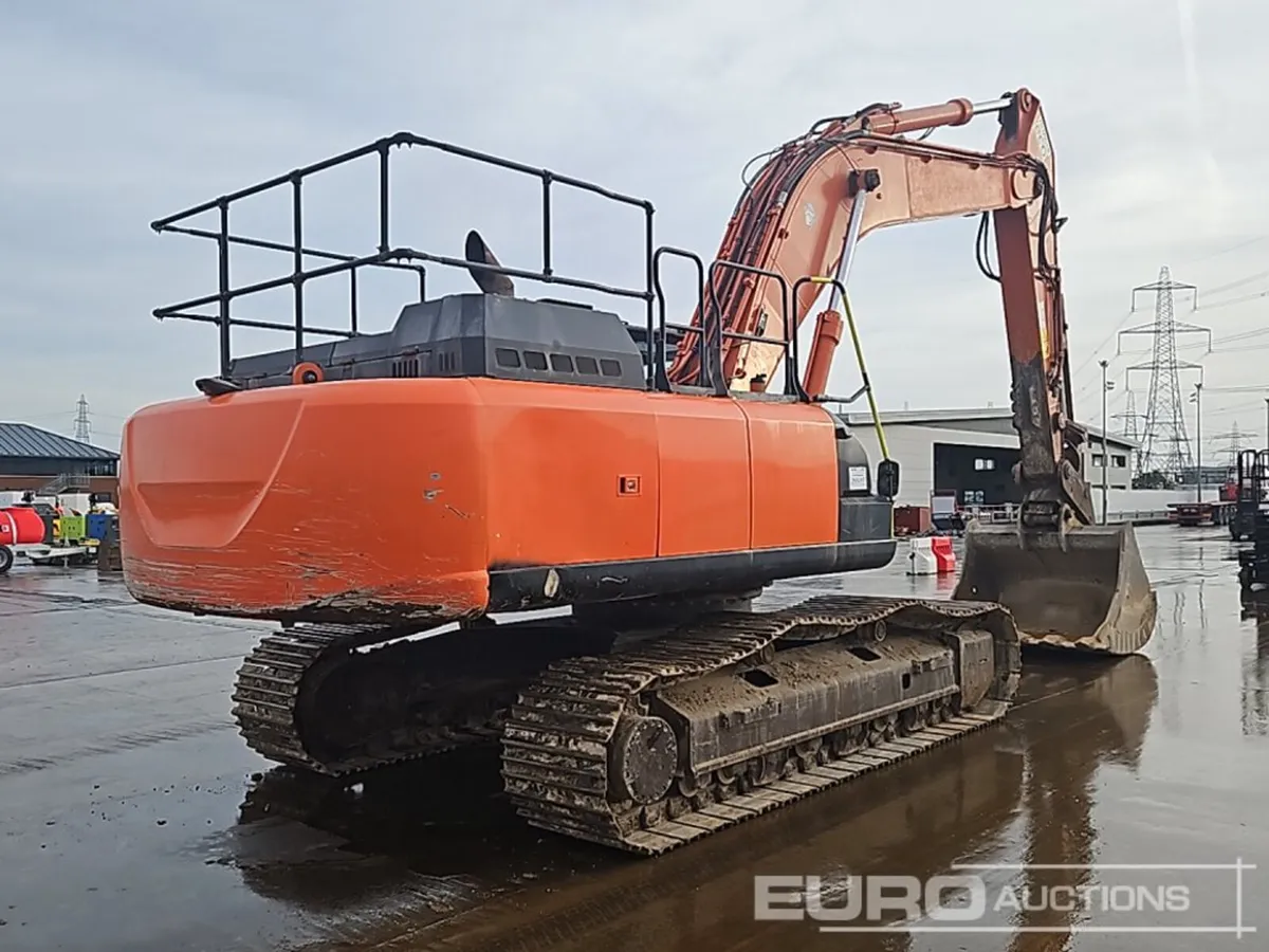 2020 Hitachi ZX350LC-6 - Image 3