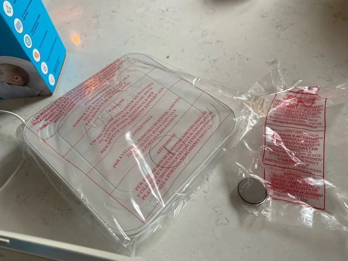 Angelcare AC327 Baby Movement Sound and Video Monitor - Image 4