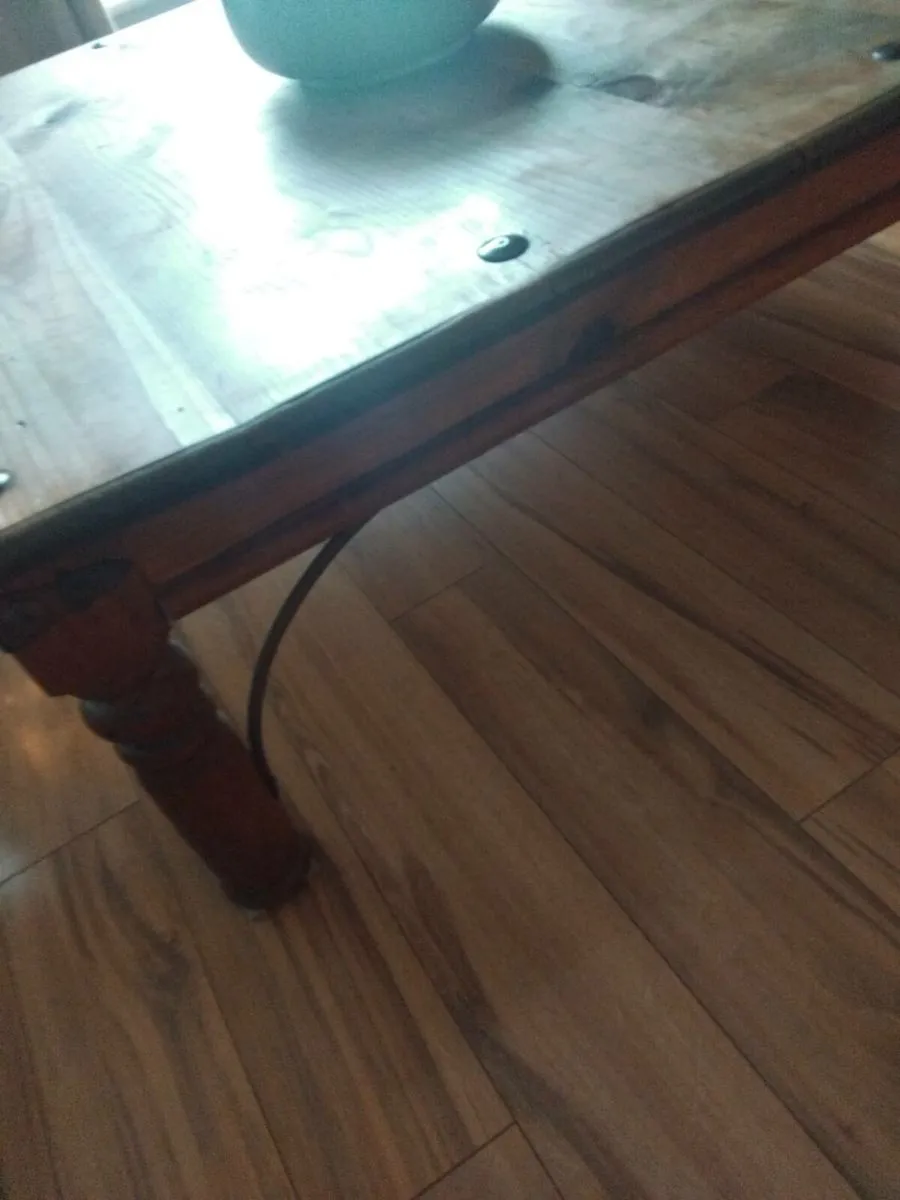 Large Mexican pine coffee table - Image 2