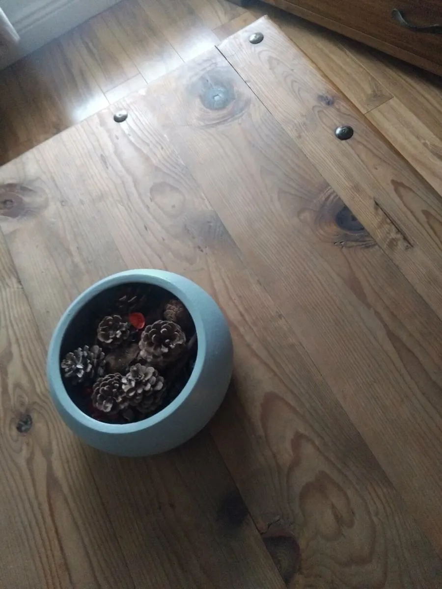 Large Mexican pine coffee table - Image 3