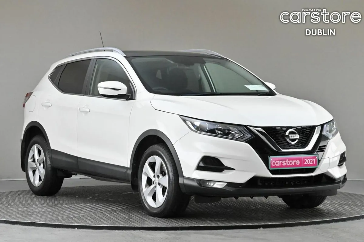 Nissan Qashqai 1.5 DSL DCT SE **GLASS ROOF**REVERS - Image 1