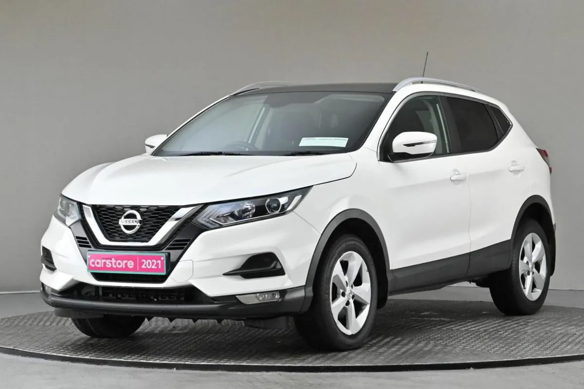 Nissan Qashqai 1.5 DSL DCT SE **GLASS ROOF**REVERS - Image 3