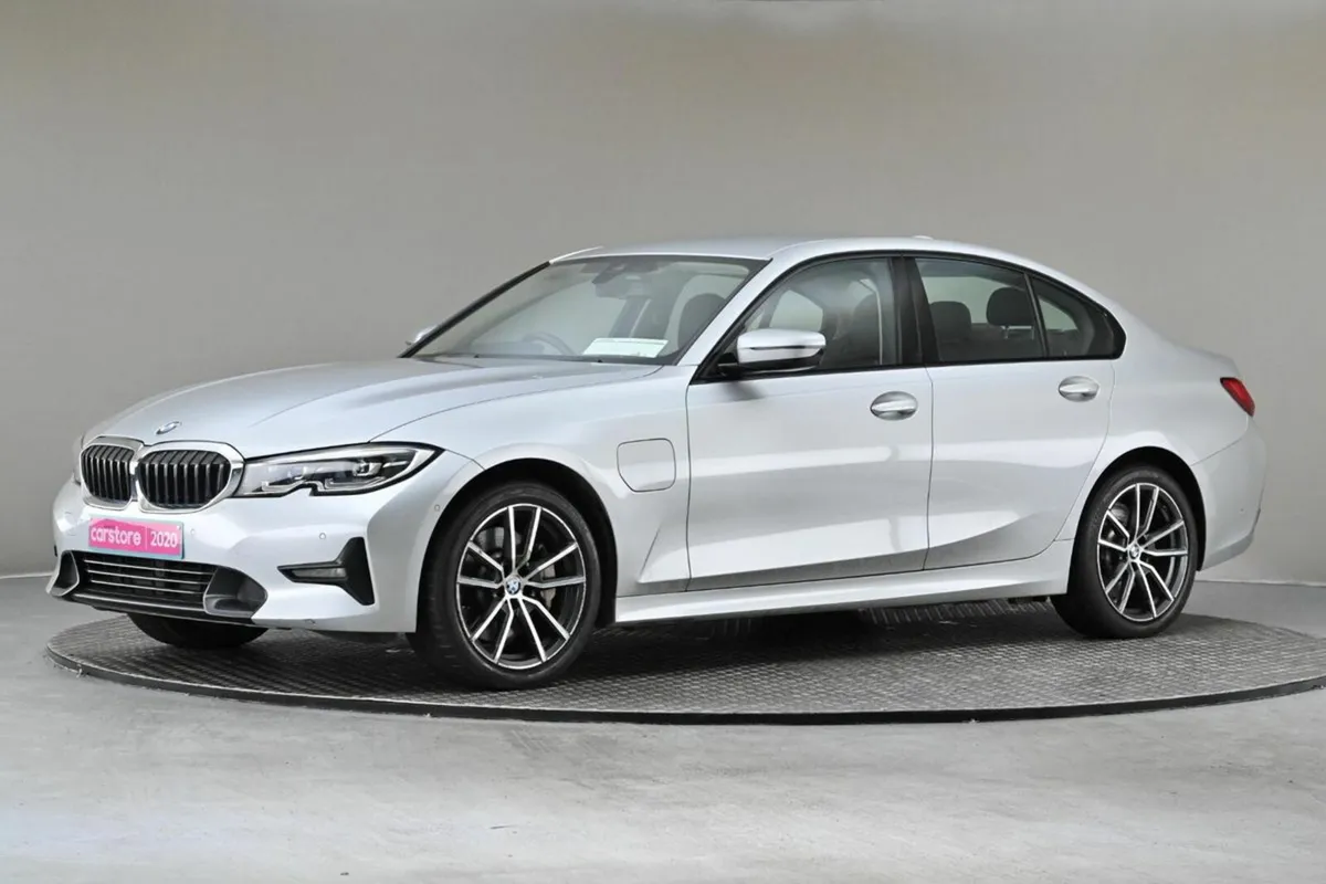 BMW 3-Series 330 E SPORT PRO 12kWh PHEV 113BHP/83k - Image 4