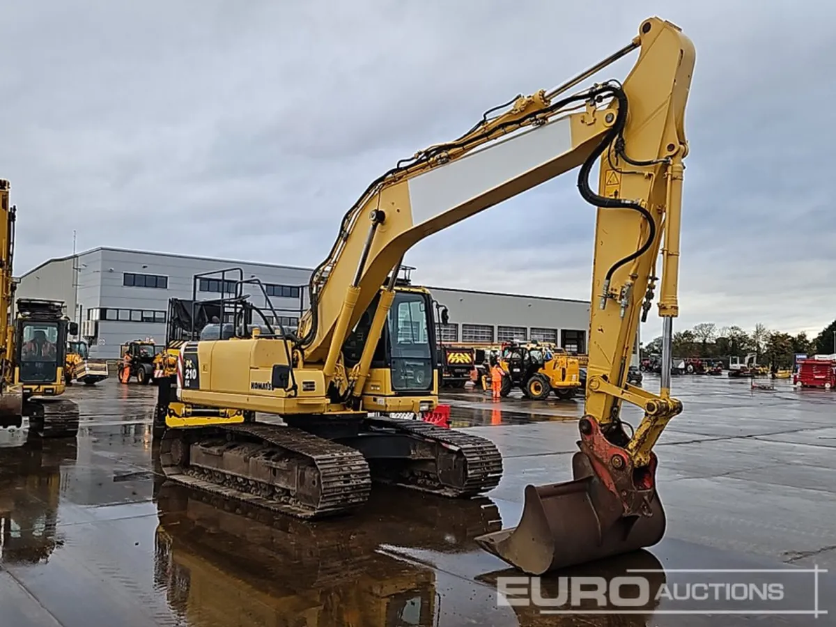 2014 Komatsu PC210LC-8 - Image 4