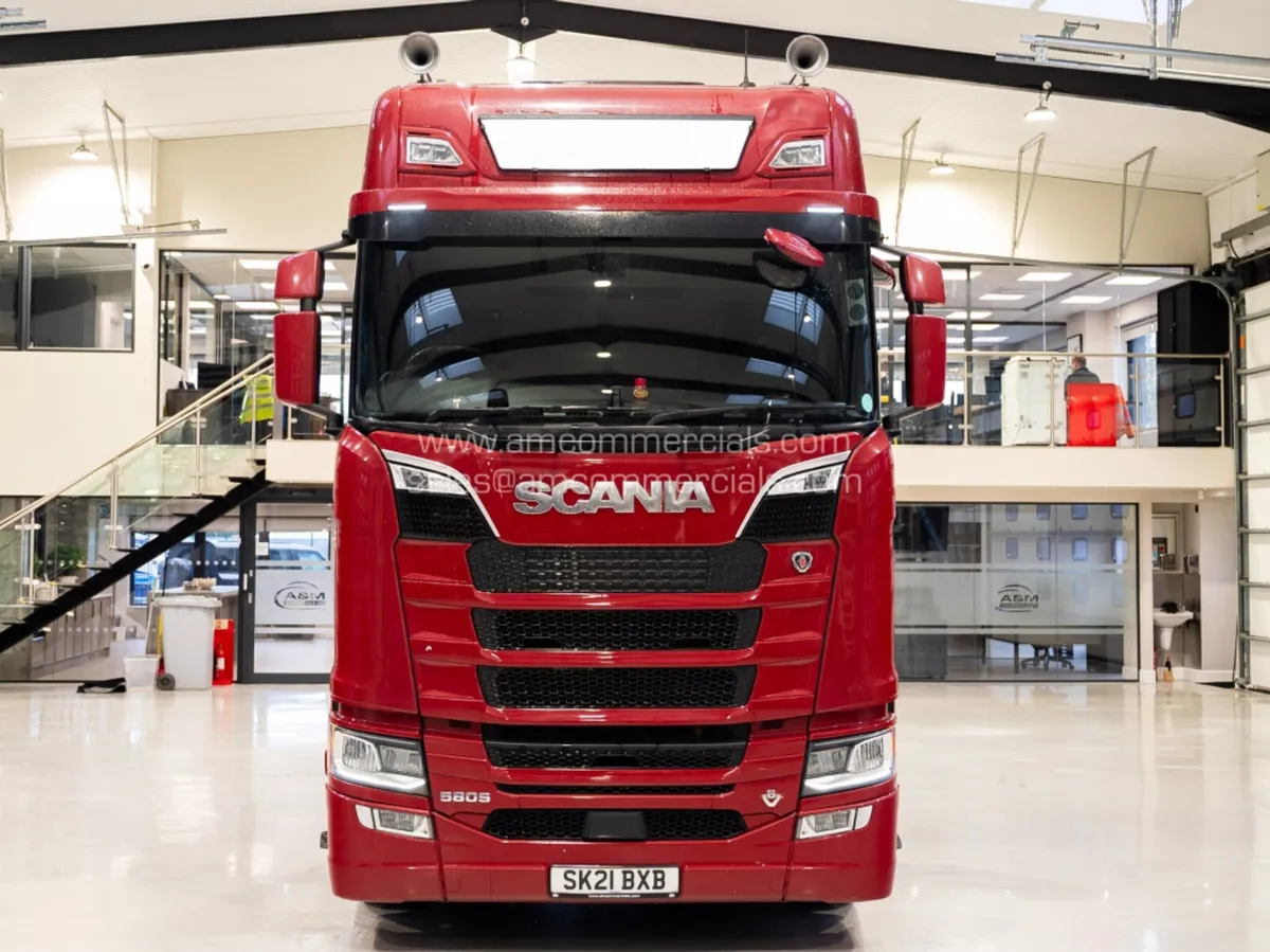 2021 (21) SCANIA 580S V8 HIGHLINE 6X2 TAG AXLE - Image 2