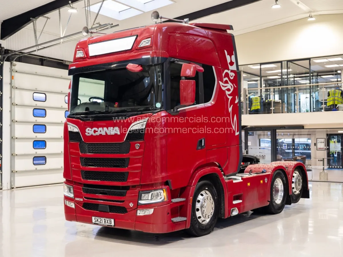 2021 (21) SCANIA 580S V8 HIGHLINE 6X2 TAG AXLE - Image 3