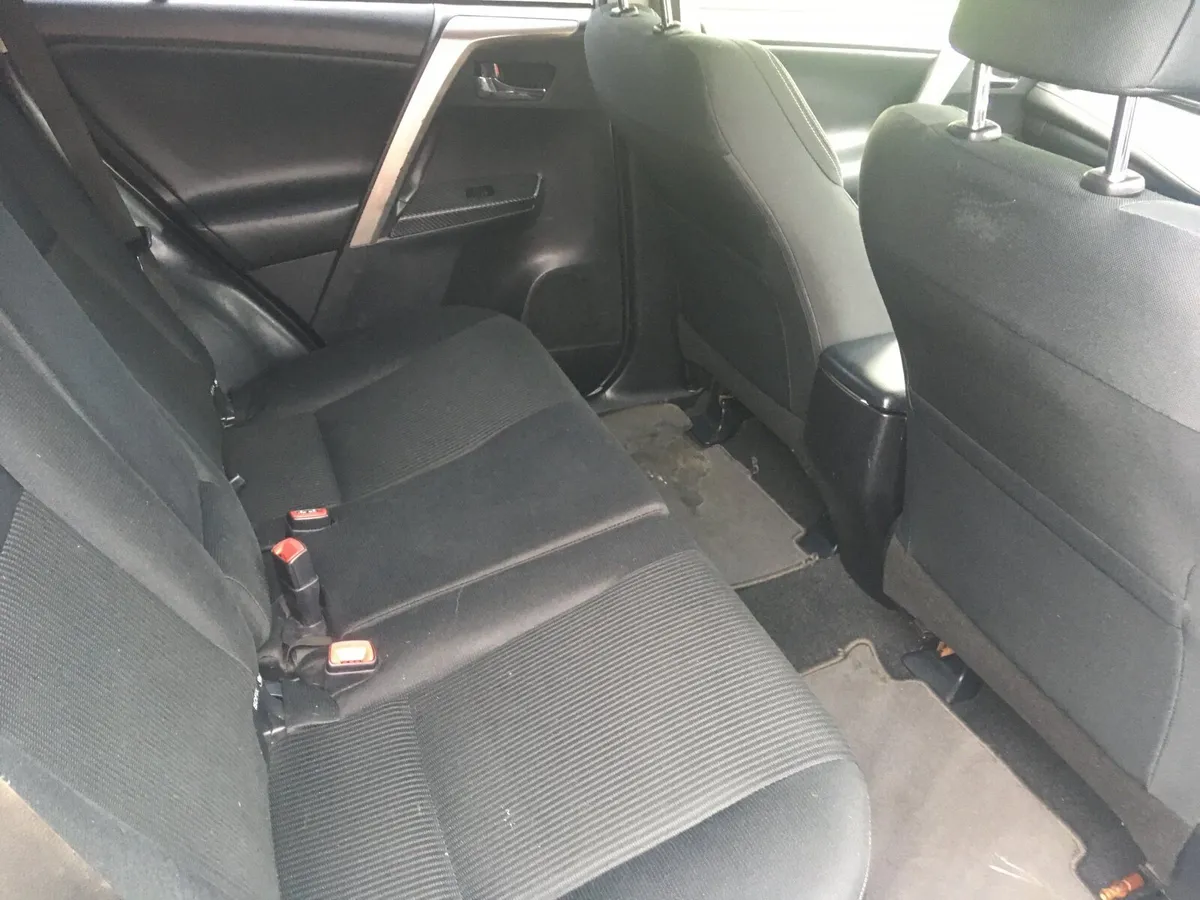 Toyota RAV4 2014 - Image 4