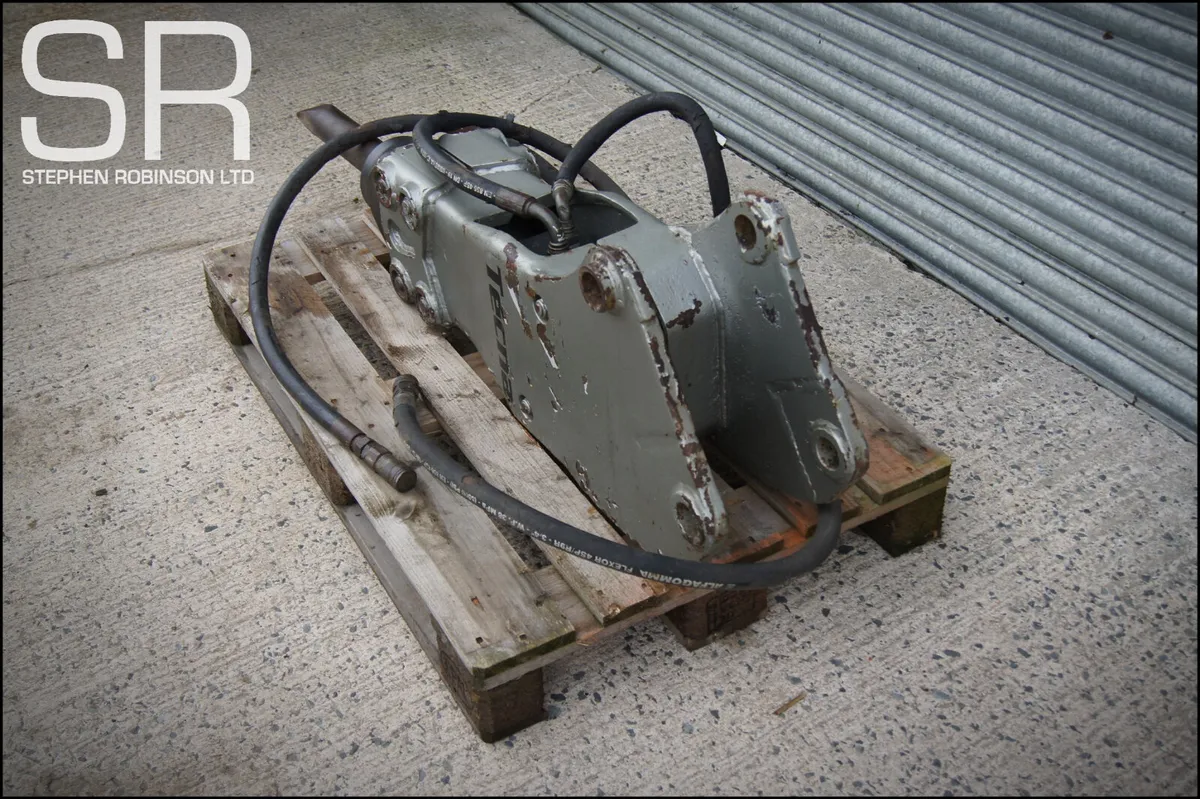 Tecna 4-7 ton Rock Hammer - Image 3