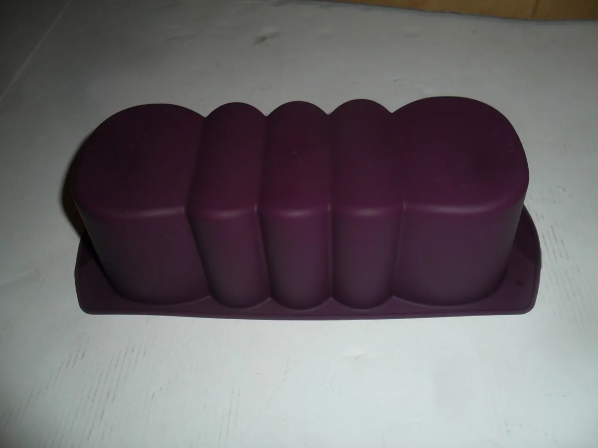 Tupperware king's silicone form 1.5l - Image 3