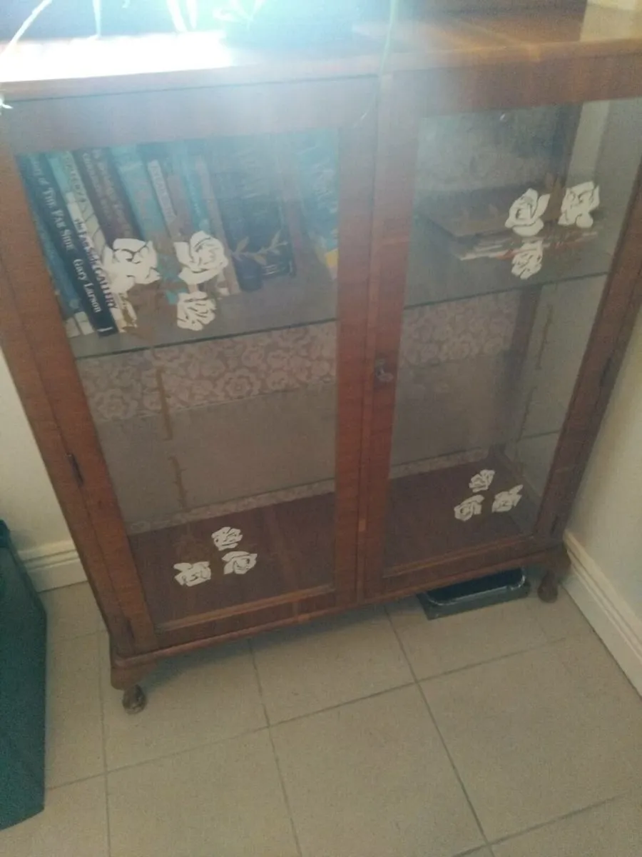 Antique China cabinet - Image 2