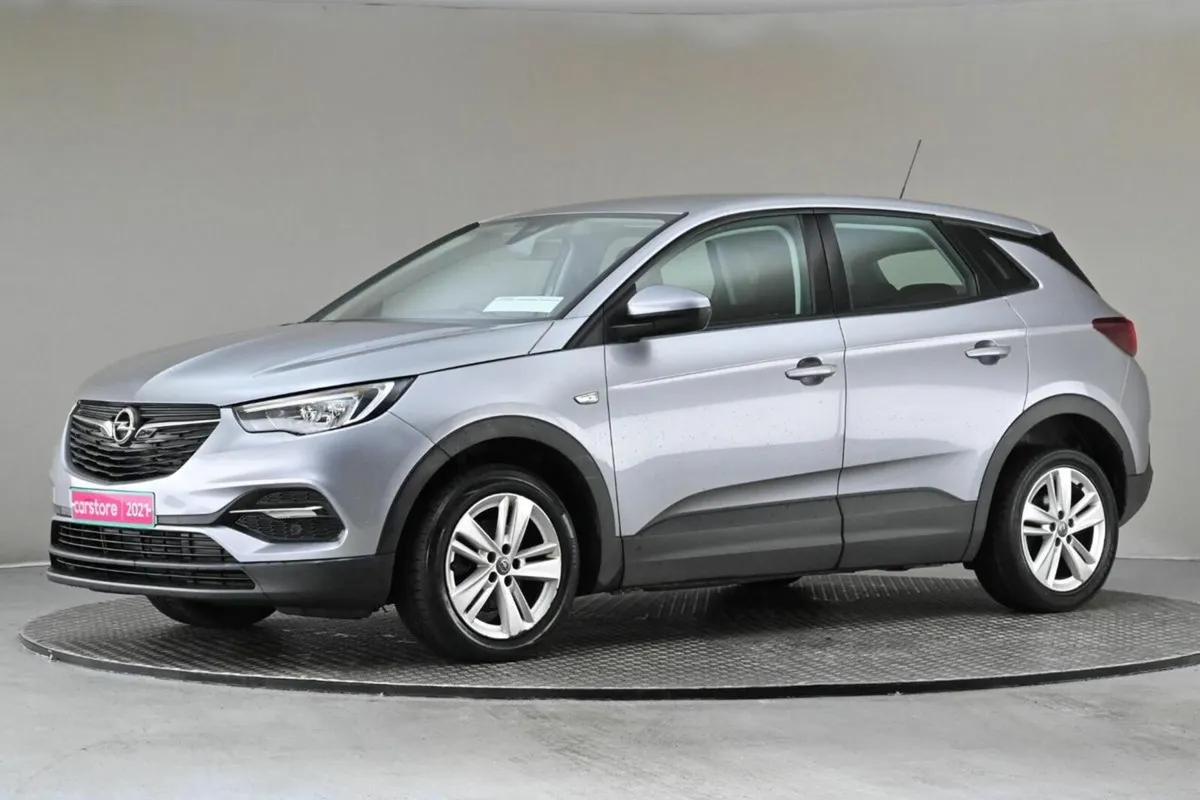 Opel Grandland X 1.5 Turbo D 130PS 6SPD**APPLE CAR - Image 4