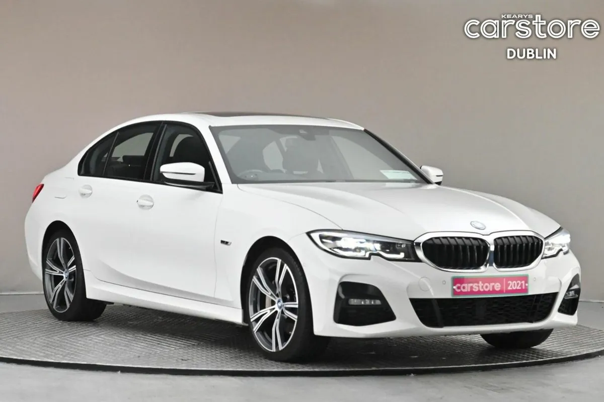 BMW 3-Series 330E M SPORT PHEV ** SUNROOF ** FULL - Image 1