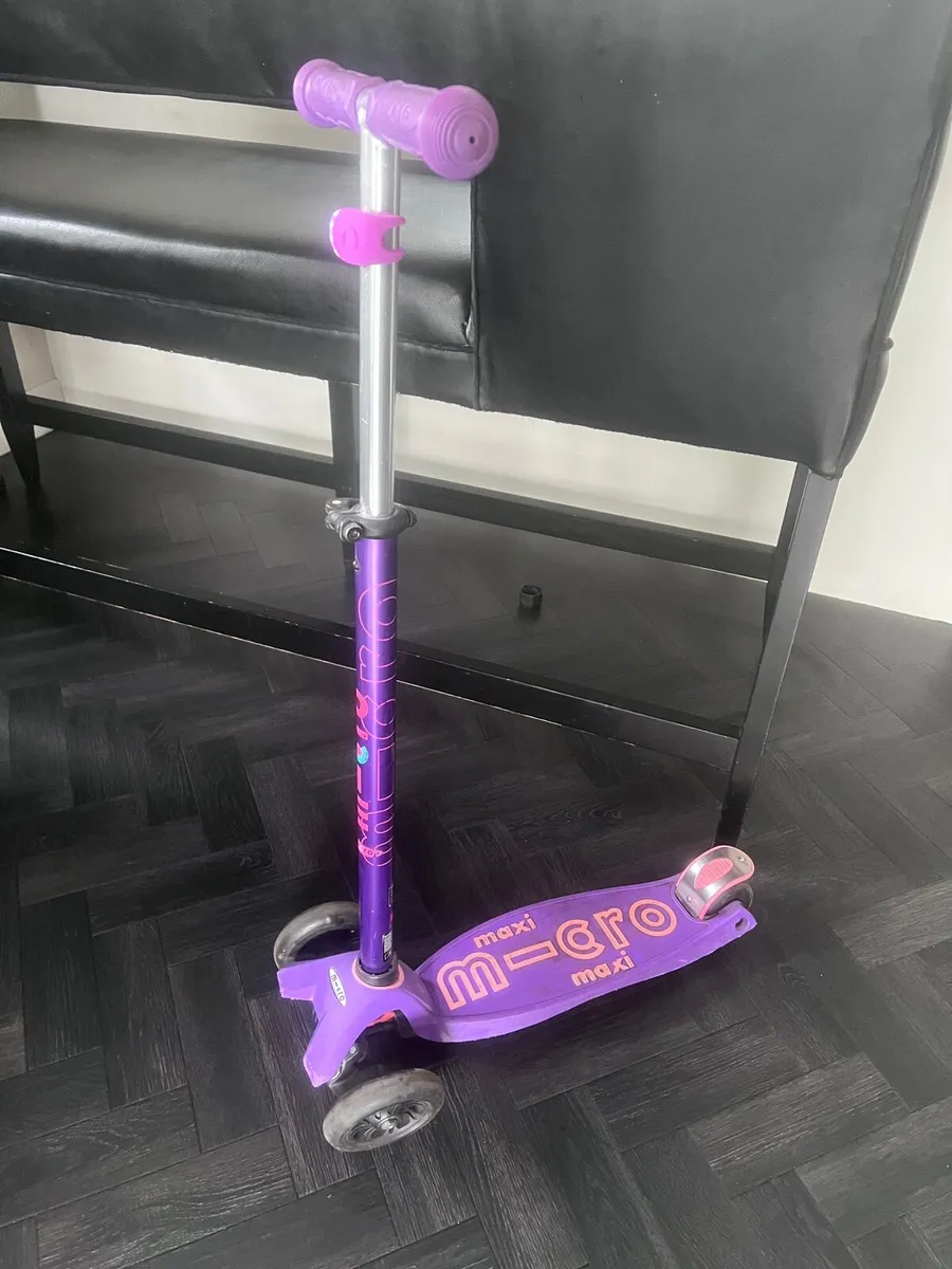 Maxi Micro Scooter - Image 1