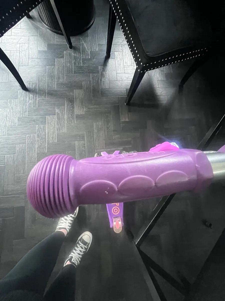 Maxi Micro Scooter - Image 2