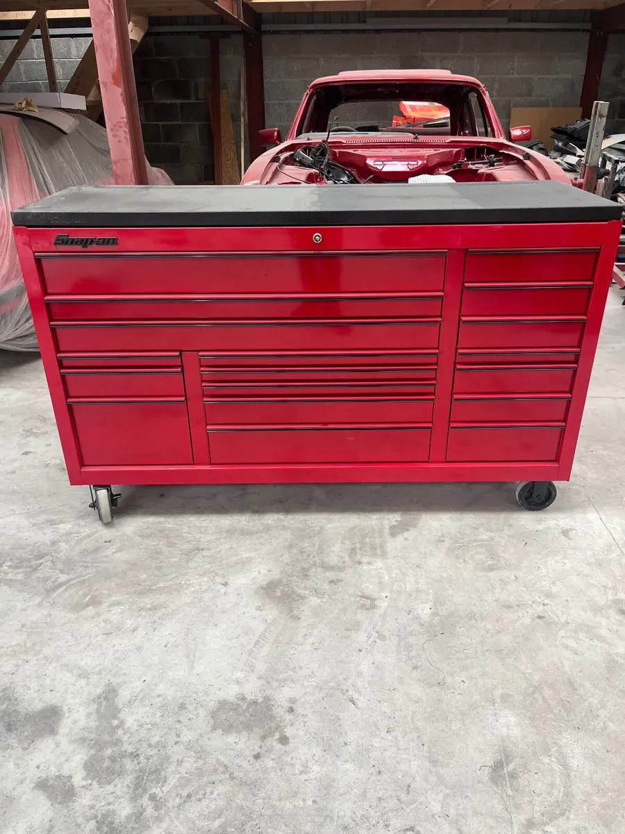 Snap on tool box - Image 1