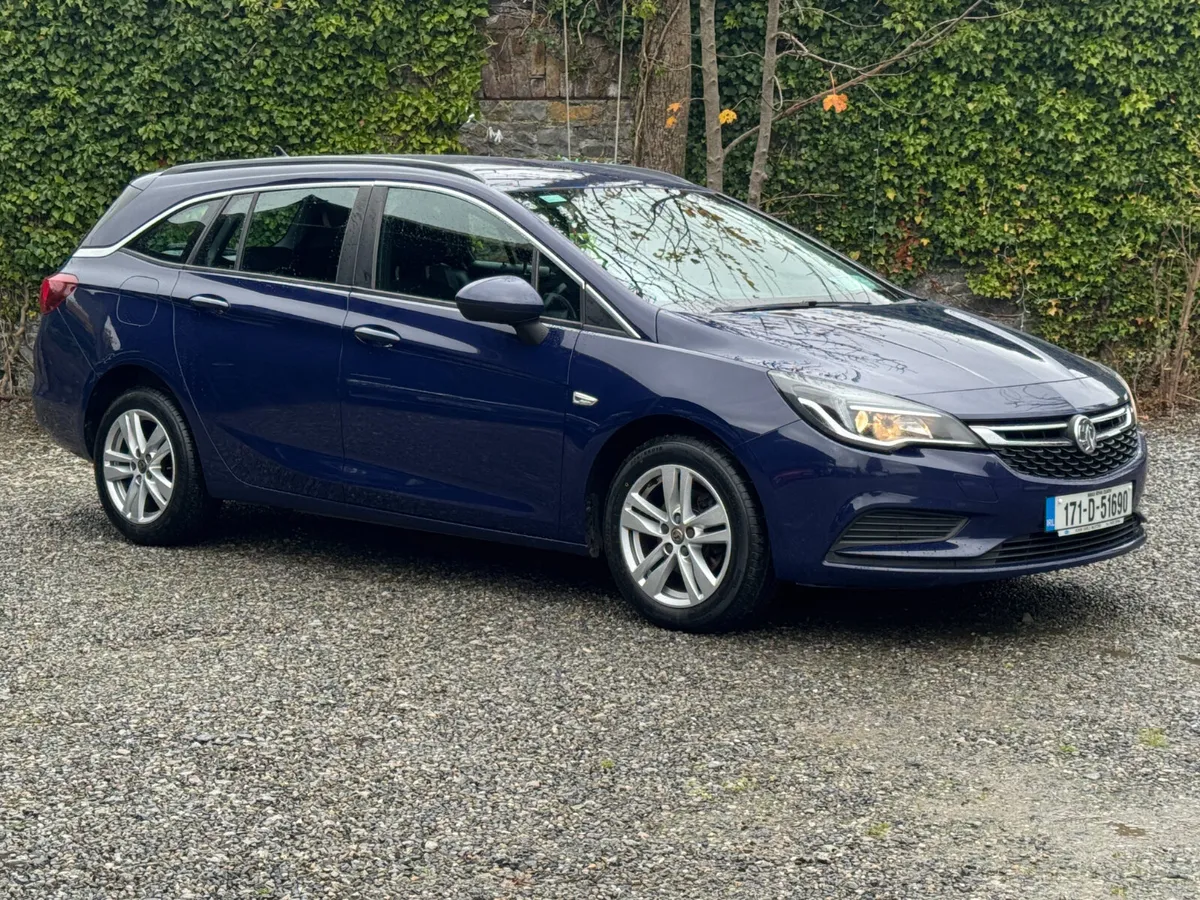 2017 Vauxhall Astra 1.6 Diesel Estate - Image 1